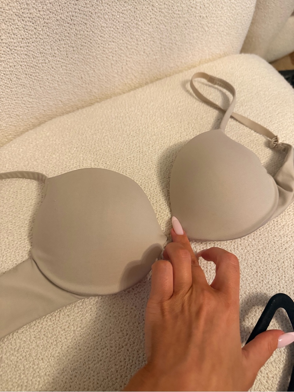 SKIMS Everyday Seamless PUSH UP T-Shirt Bra — 32B sand Nude
